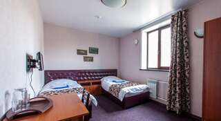 Гостиница на Звездинской Иркутск Кровать в общем номере с 2 кроватями-3